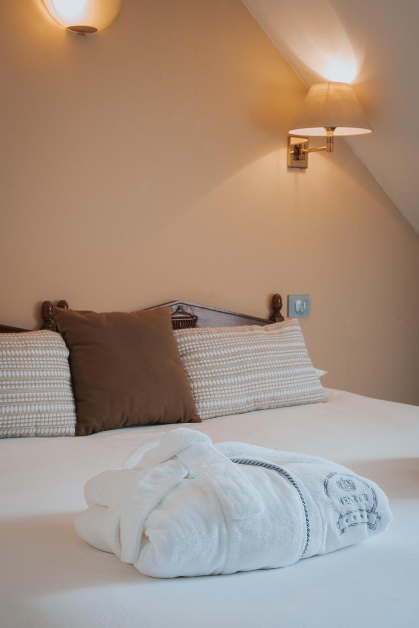 Hotel Henry II Beaune Centre Eksteriør bilde